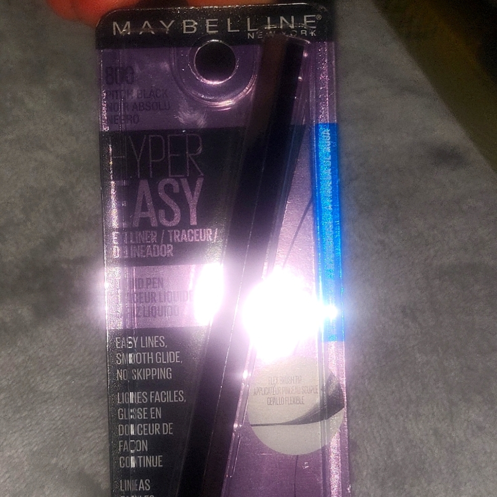 Liquid eye pen